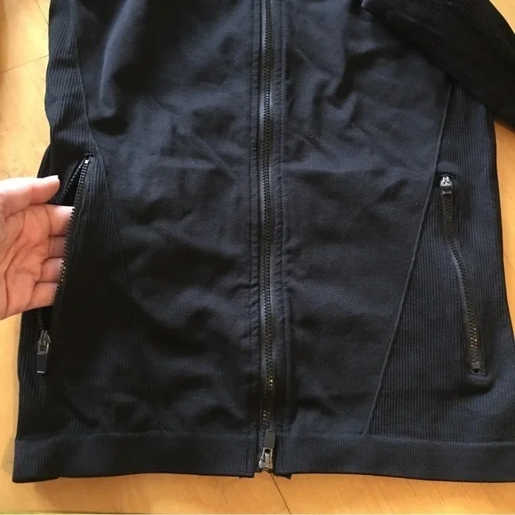 Fabletics Full Zip Lightweight Hoodie, Thumbholes, Pockets, Black, XS - Picture 3 of 14